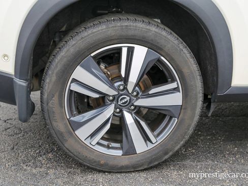 Used 2022 Nissan Rogue SL w/ SL Premium Package AWD/4WD image 9