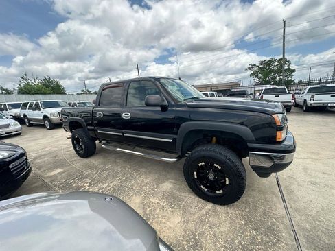 Used 2007 Chevrolet Silverado 1500 LT w/ Onstar Plus Package image 7