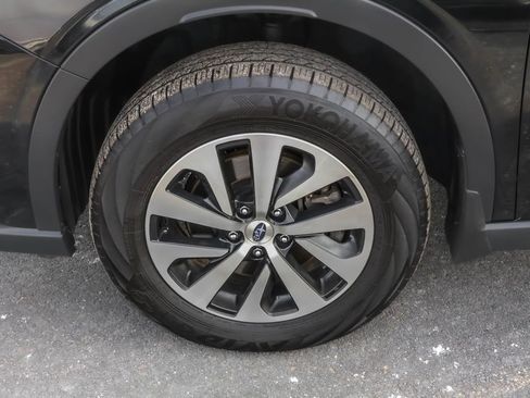 Used 2022 Subaru Outback Premium image 14