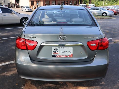 Used 2010 Hyundai Elantra GLS FWD image 4