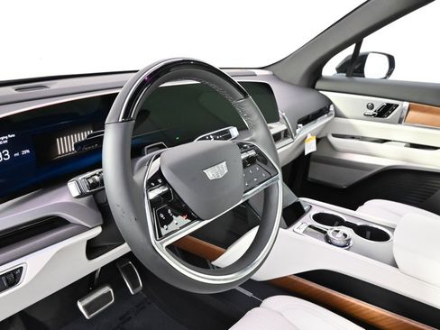 New 2026 Cadillac Vistiq Sport w/ LPO, Floor Liner Package image 11