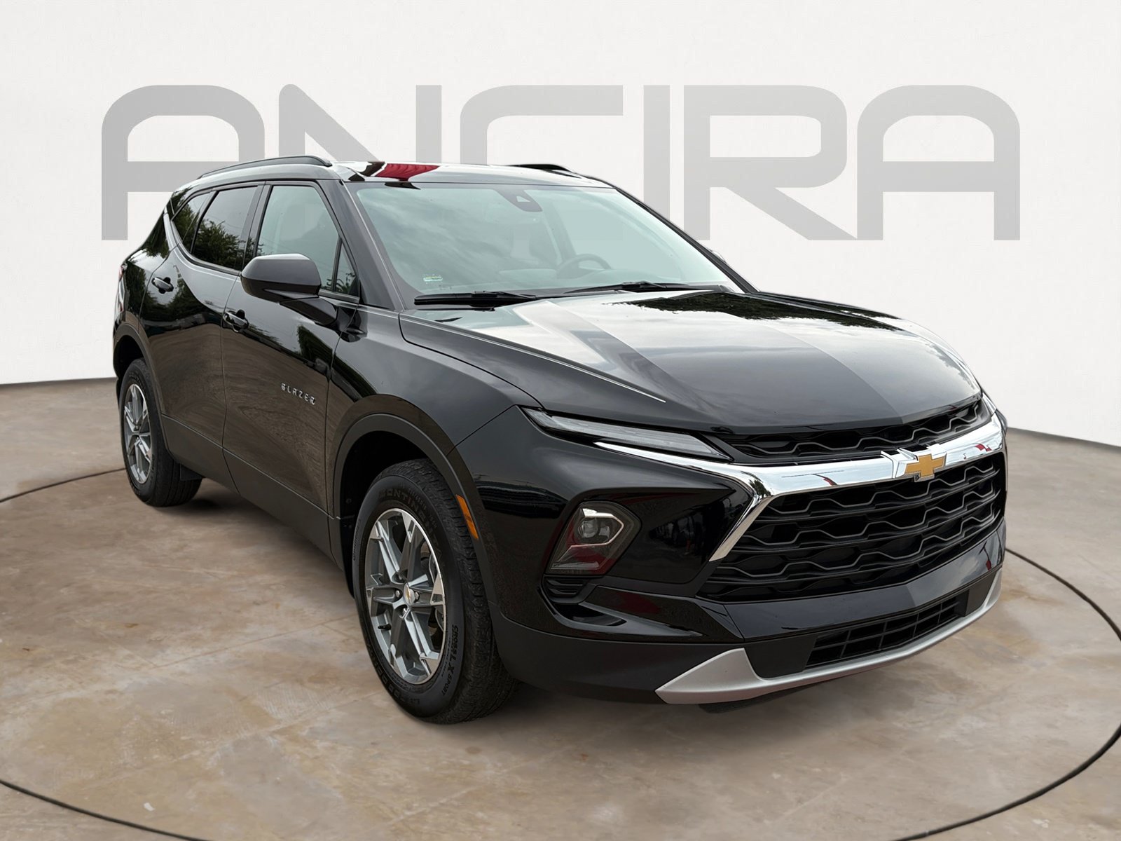 Used 2024 Chevrolet Blazer LT w/ Convenience Package FWD image 4