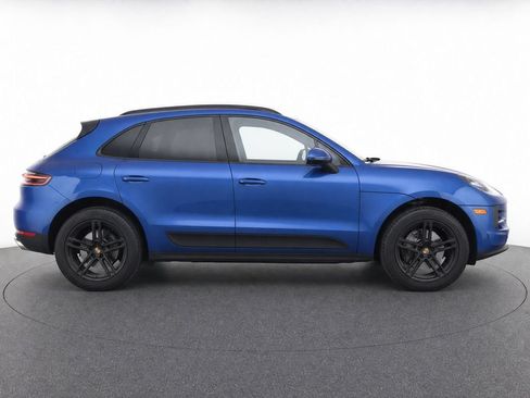 Used 2020 Porsche Macan AWD/4WD image 2
