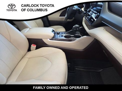 Used 2022 Toyota Highlander Limited AWD/4WD image 24