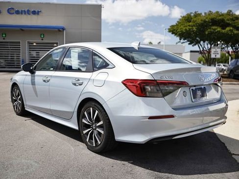 Used 2023 Honda Civic EX image 7