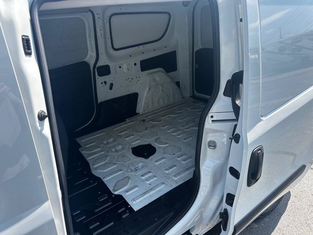 Used 2022 RAM ProMaster City Tradesman FWD image 10