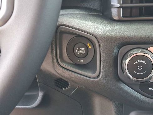 New 2025 Jeep Gladiator Sport image 31