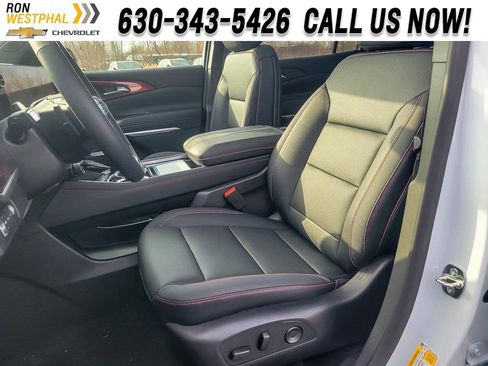 New 2026 Chevrolet Traverse Z71 w/ Enhanced Driving Package image 8