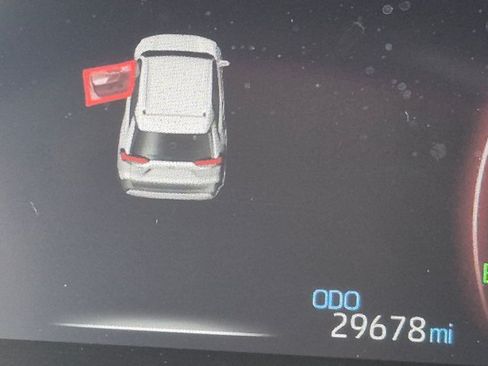 Used 2023 Toyota RAV4 XLE w/ Convenience Package FWD image 9