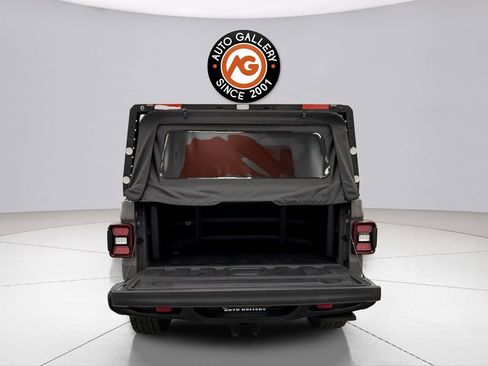 Used 2020 Jeep Gladiator Rubicon AWD/4WD image 32