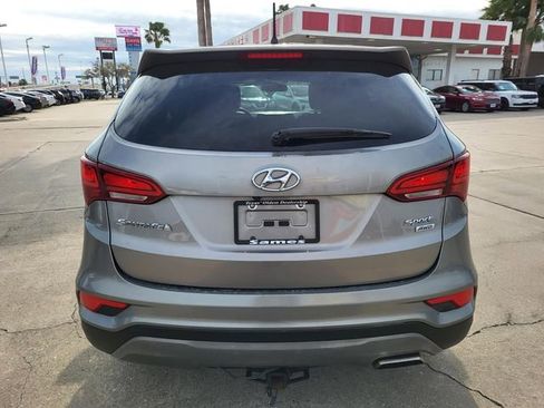 Used 2018 Hyundai Santa Fe Sport image 18
