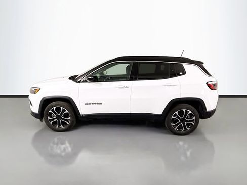 Used 2024 Jeep Compass Limited AWD/4WD image 4