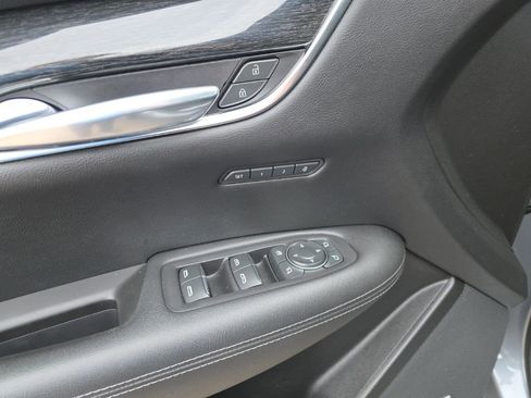 Used 2021 Cadillac XT5 Premium Luxury image 11