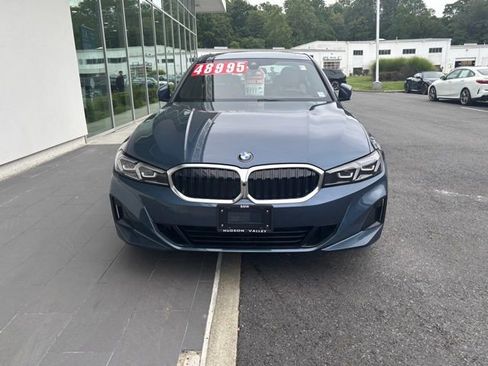Used 2025 BMW 330i xDrive Sedan w/ Convenience Package image 4