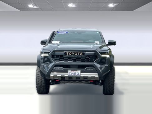 Used 2026 Toyota Tacoma 4x4 Double Cab Hybrid image 5