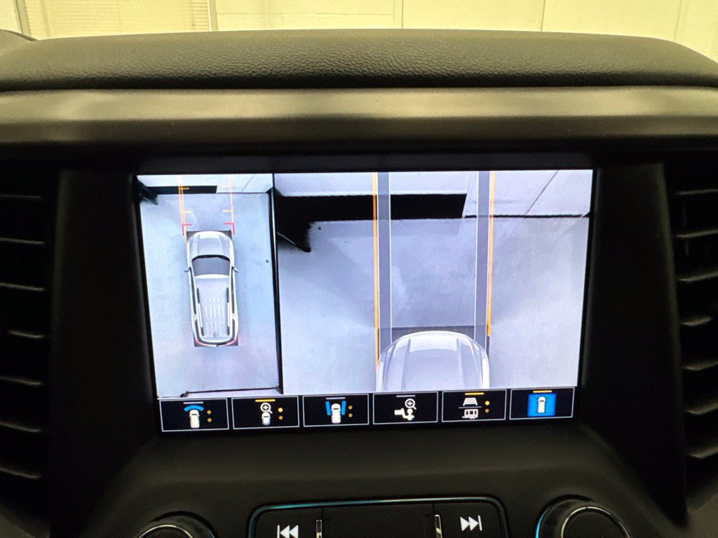 Used 2023 GMC Acadia AT4 w/ Technology Package AWD/4WD image 38