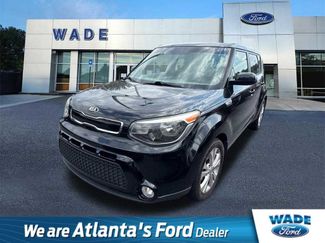 Used 2016 Kia Soul + image 1