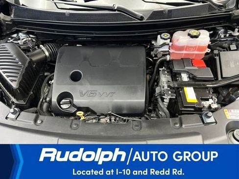 Used 2021 Chevrolet Traverse LT image 20