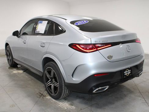 Used 2024 Mercedes-Benz GLC 300 4MATIC image 7