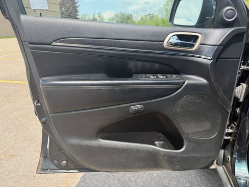 Used 2014 Jeep Grand Cherokee Limited AWD/4WD image 17