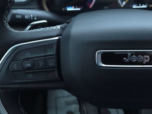New 2025 Jeep Grand Cherokee Limited w/ Black Appearance Package AWD/4WD image 29