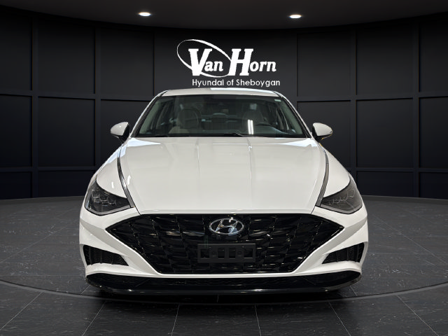 Used 2023 Hyundai Sonata SEL w/ Preferred Accessory Package FWD image 3