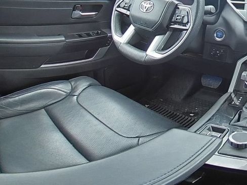 Used 2024 Toyota Tundra Platinum AWD/4WD image 21