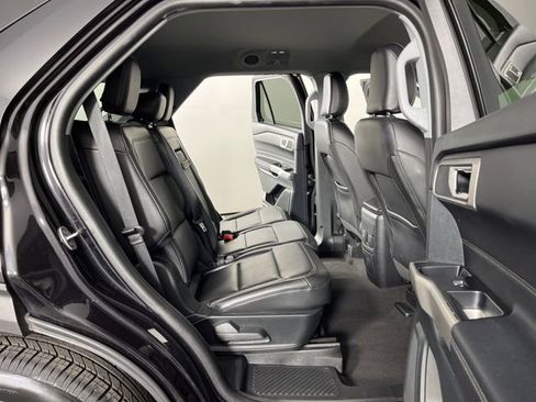 Used 2024 Ford Explorer XLT w/ Equipment Group 202A image 50