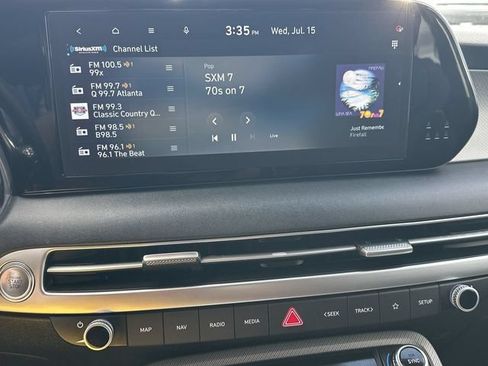 Used 2025 Hyundai Palisade SEL FWD image 13