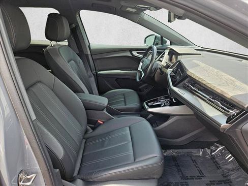 Used 2024 Audi Q4 e-tron Premium w/ Convenience Package AWD/4WD image 26