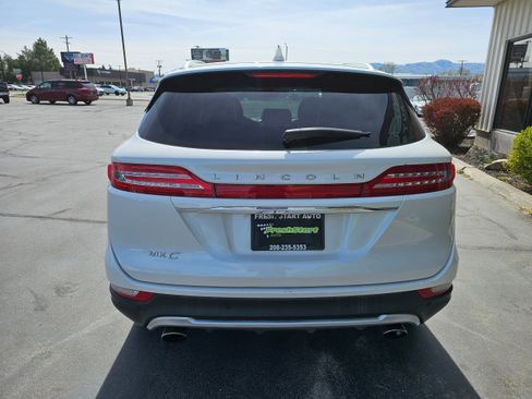 Used 2019 Lincoln MKC Select w/ Select Plus Package FWD image 7