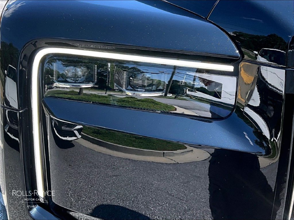 Certified 2025 Rolls-Royce Cullinan AWD/4WD image 27