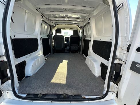 Used 2020 Nissan NV200 SV image 13