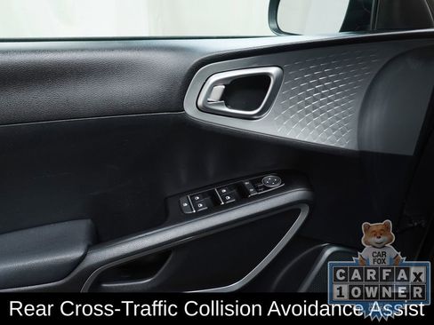 Used 2022 Kia Soul LX w/ Technology Package image 17