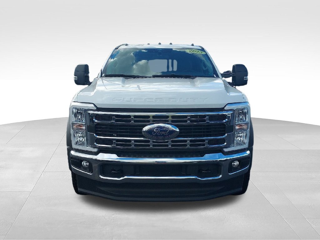 Used 2025 Ford F550 4x4 Crew Cab Super Duty image 8