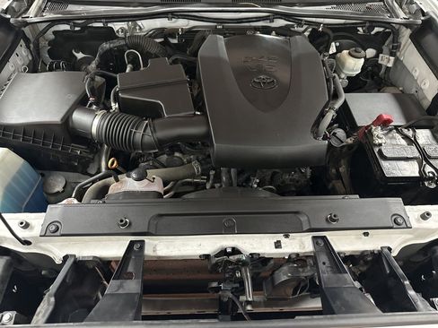 Used 2021 Toyota Tacoma SR5 image 35