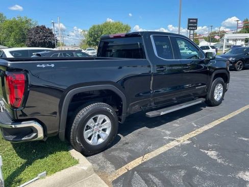 Used 2023 GMC Sierra 1500 SLE AWD/4WD image 7