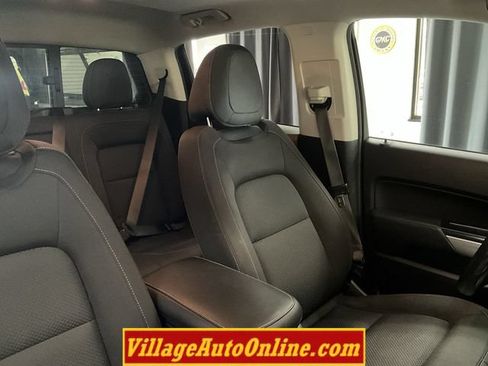Used 2018 Chevrolet Colorado LT w/ LT Convenience Package AWD/4WD image 39