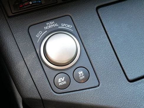 Used 2013 Lexus ES 300h w/ Luxury Pkg FWD image 23