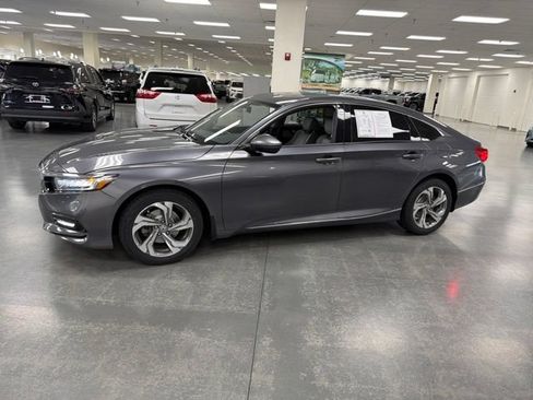 Used 2020 Honda Accord EX image 4
