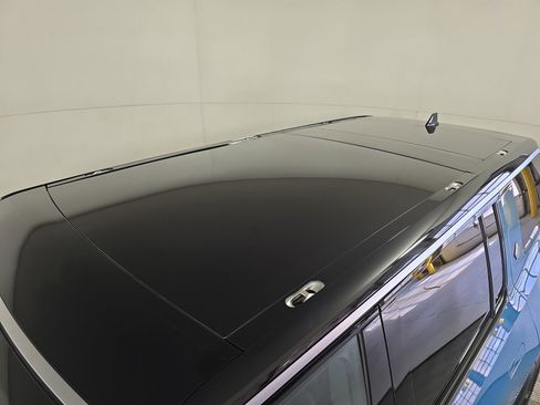 Used 2023 Rivian R1S Adventure image 13