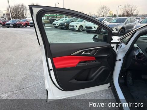 Used 2024 Chevrolet Equinox EV RS image 26