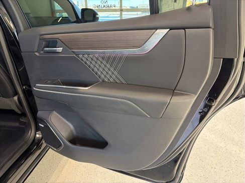 Used 2025 GMC Acadia Denali w/ LPO, Cargo Package image 48