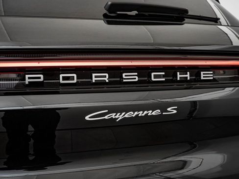 New 2026 Porsche Cayenne S image 22