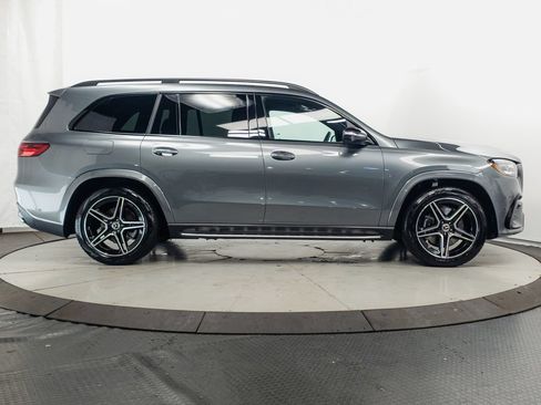 Certified 2026 Mercedes-Benz GLS 450 4MATIC image 36
