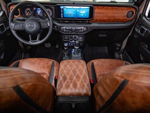 Used 2026 Jeep Wrangler Unlimited Sport image 2