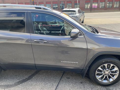 Used 2020 Jeep Cherokee Latitude Plus w/ Cold Weather Group image 11