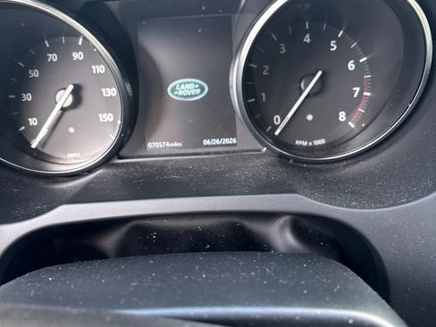 Used 2019 Land Rover Range Rover Evoque SE Premium AWD/4WD image 2