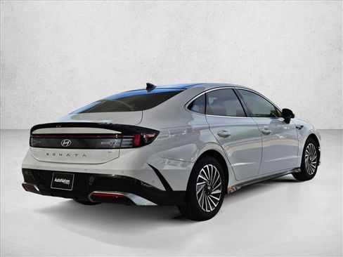 New 2026 Hyundai Sonata Limited image 2