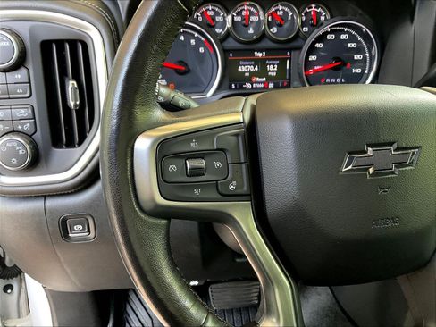 Used 2020 Chevrolet Silverado 1500 RST AWD/4WD image 12
